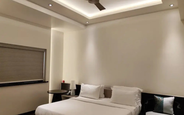 The Long D Hotel and Banquet