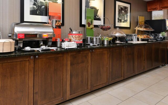 Hampton Inn Chicago-Carol Stream