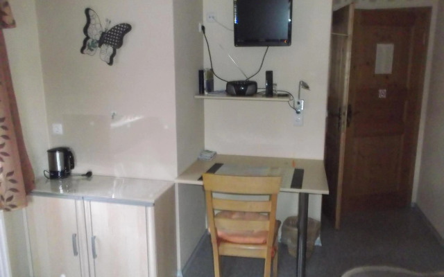 Pension/FeWo E. Tschernach