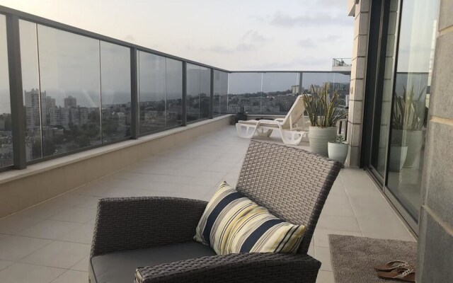 Exquisite Sunset Penthouse