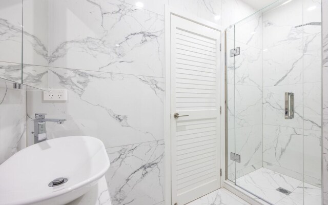 QV Water Front Stylish Apt w Aircon1048