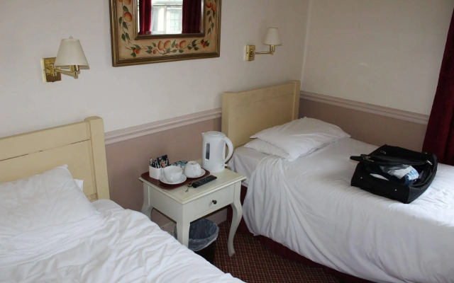 The Whyte Harte Hotel - Inn