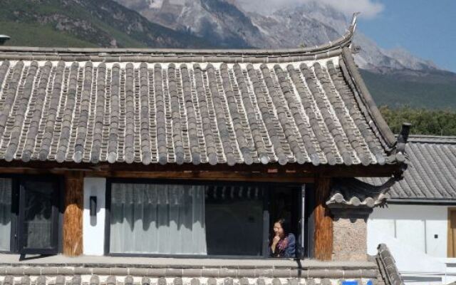 Lijiang Baisha Wuzi Mountain House