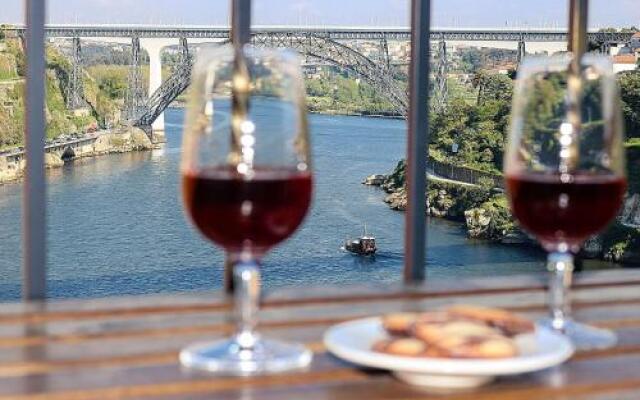 Royal Suites - Oporto Riverside
