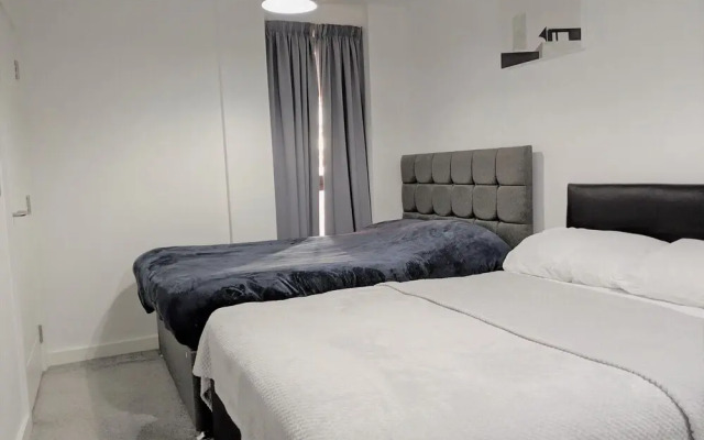 Apartment In Parliament Brewery Village