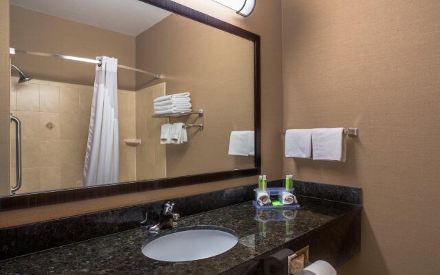 Holiday Inn Express & Suites Moab by IHG