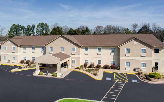 Days Inn & Suites by Wyndham Cabot