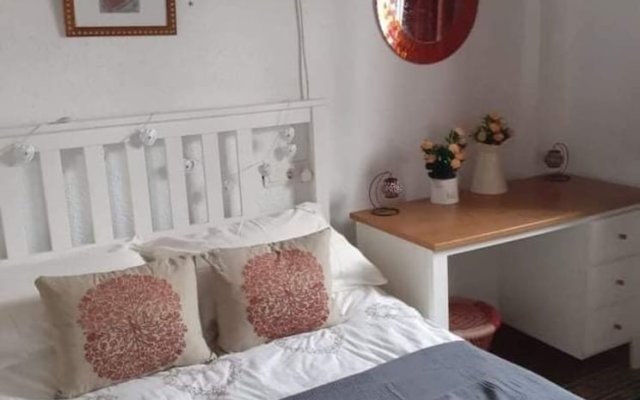 Casita Adela a Captivating 2-bed House in Huescar