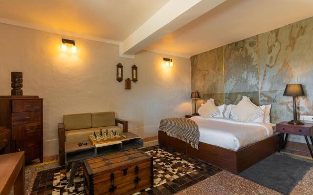 Maati Resort by the Lake Hill