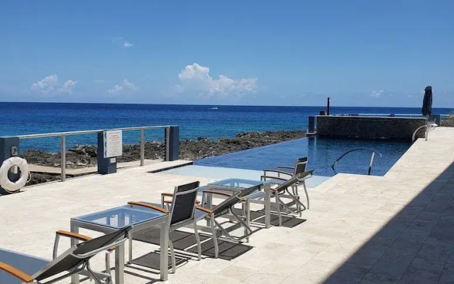 Lighthouse Point Dive Resort