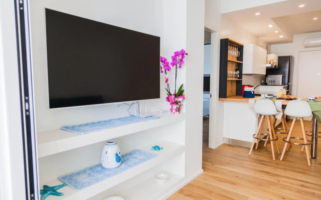 Calabona's promenade apartment