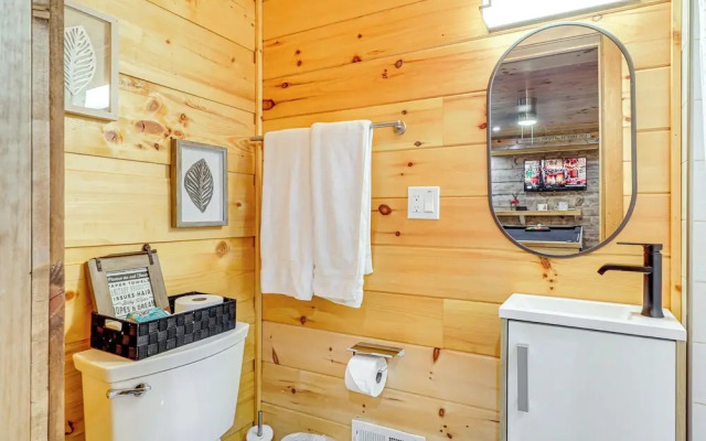 Close to Hiking & Attractions: Smoky Mtn Cabin
