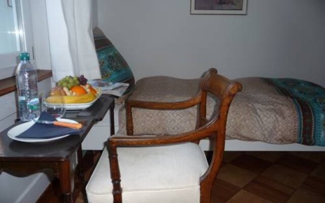 Daisy's Bed and Breakfast