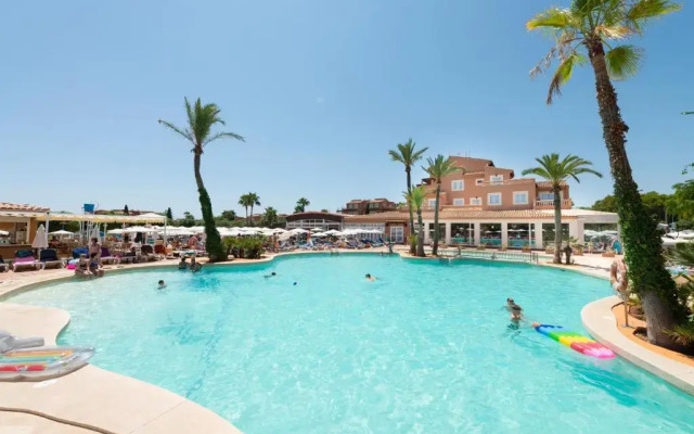 Aparthotel Ciudad Laurel