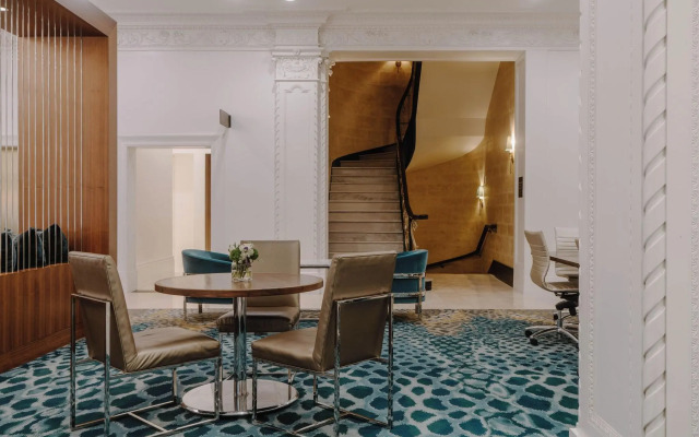 Club Quarters Hotel Downtown, Houston