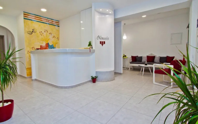 Nemesis Rooms And Apartments