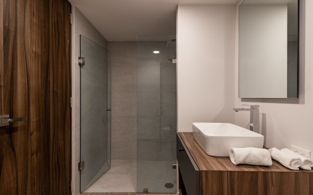 Casai Roma 1 BR Stylish Retreat