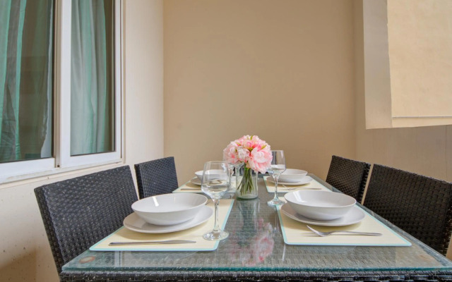 Sliema Ferries 2-bedroom Apt with views