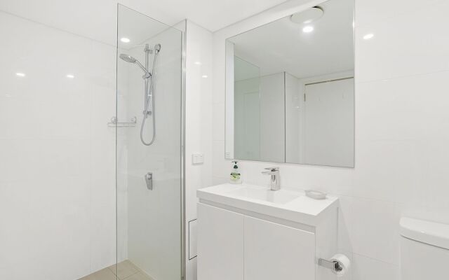 The Shoal Apartments, Unit 310