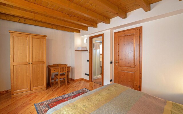 Stunning Home in Cimolais With 4 Bedrooms and Wifi