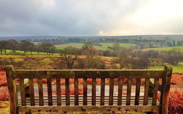 The Mallyan Spout Hotel