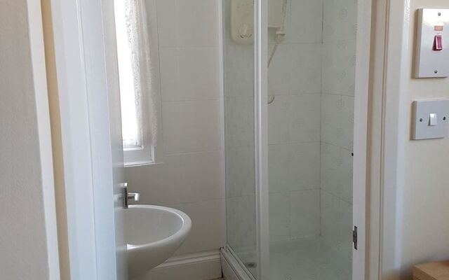 Coombe Lodge Holiday Flats