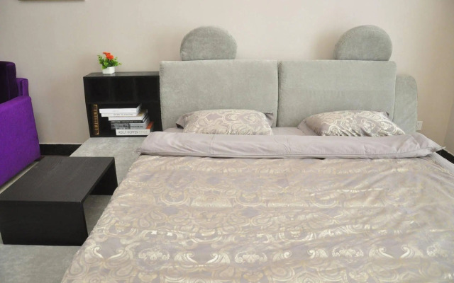 Secret Garden Apartment