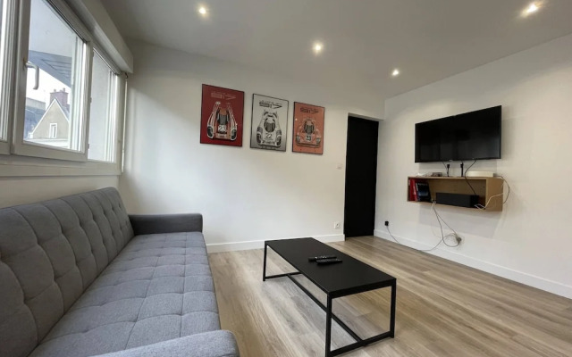 Apartment in Le Mans Near Train Station