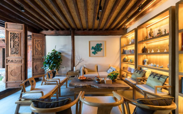Dali Old Courtyard Boutique Inn