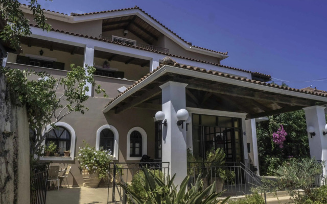 Krinas Hotel