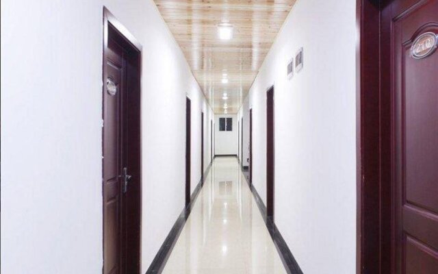 Shunan Bamboo Sea Qinglong Lake Holiday Hotel