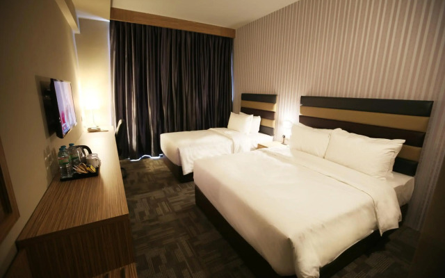 SEM9 Senai ''Formerly Known as Perth Hotel"