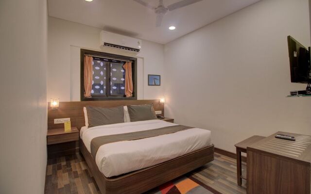 Treebo Trend Rosewood