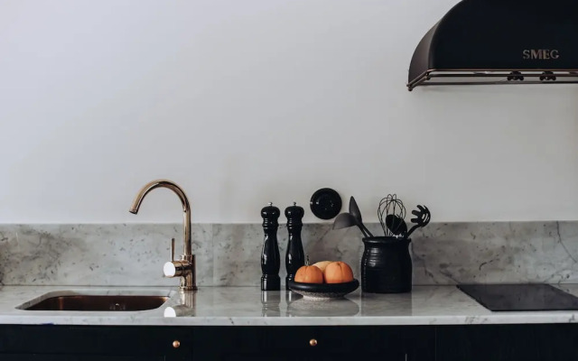 Ocho Suites & Kitchen