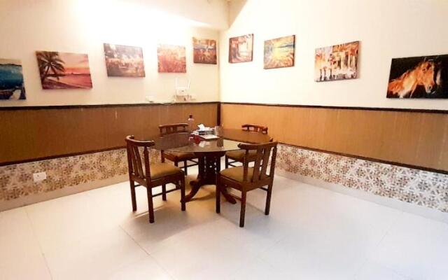 Bhambri House Hotel