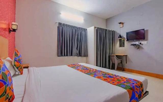 Hotel Crystal Stay by OYO Rooms