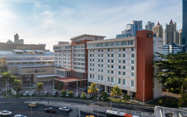 Courtyard by Marriott Panama Multiplaza Mall