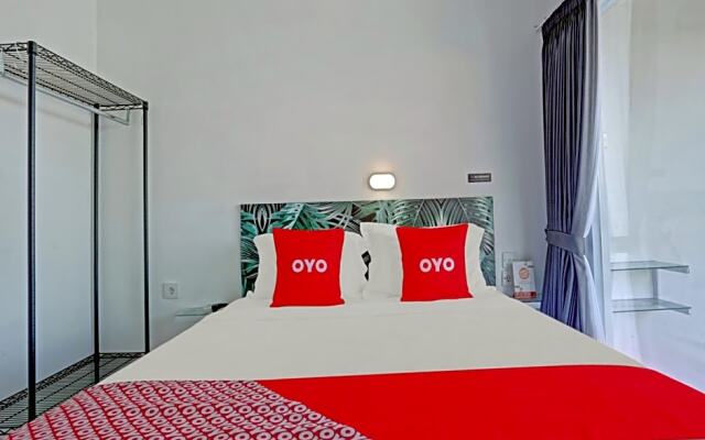 OYO 90814 Bali Day