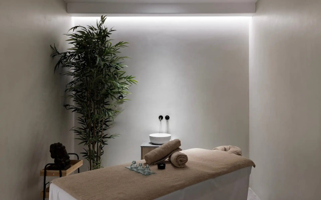 Sir Maximus Boutique Hotel & Spa