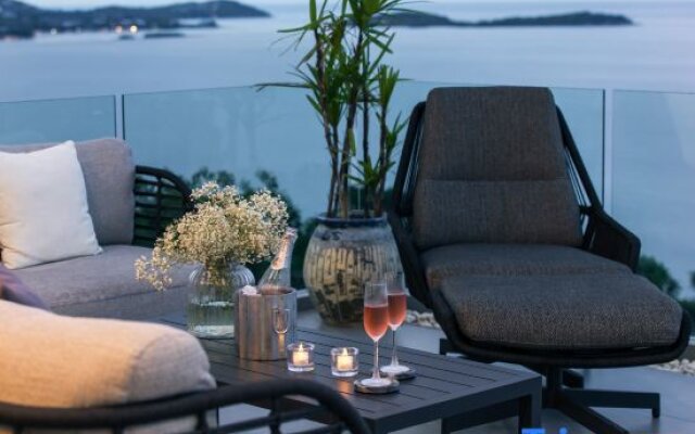 Villa Moonstar 6bedroom Luxury with Breathtaking Seaviews
