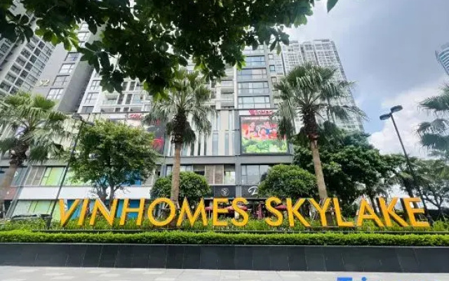 Luxury 2Br Vinhomes Skylake - City view/Landmark 72