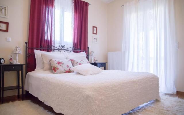 Comfortable residence with unique views