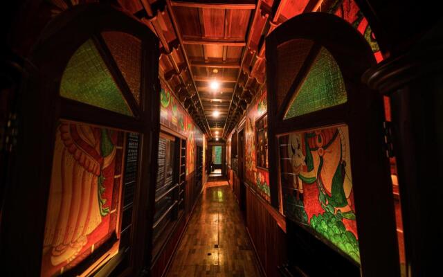 Niche Stays Luxury Houseboats