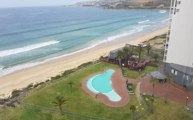 Point Village Accommodation - Ocean Two 42