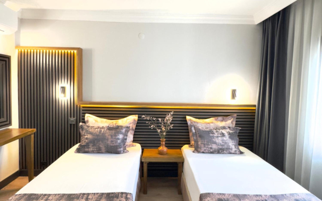 Costa Bitezhan Hotel