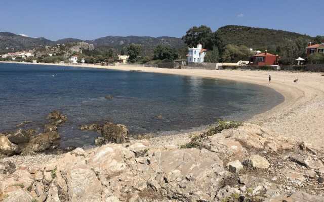 Ouzo Panoramic Houses 2, with private pool