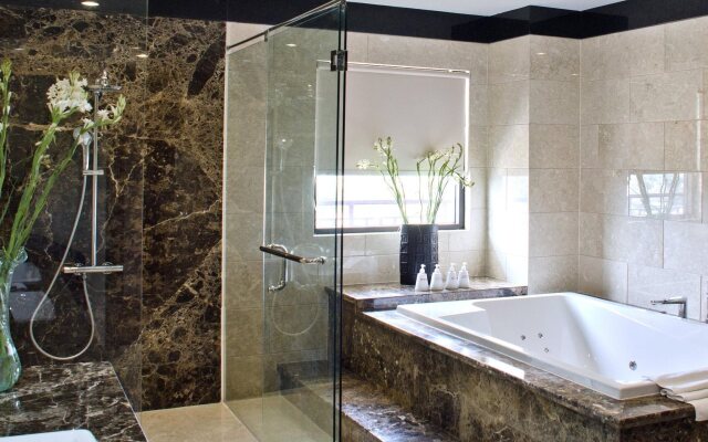 Ijen Suites Hotel