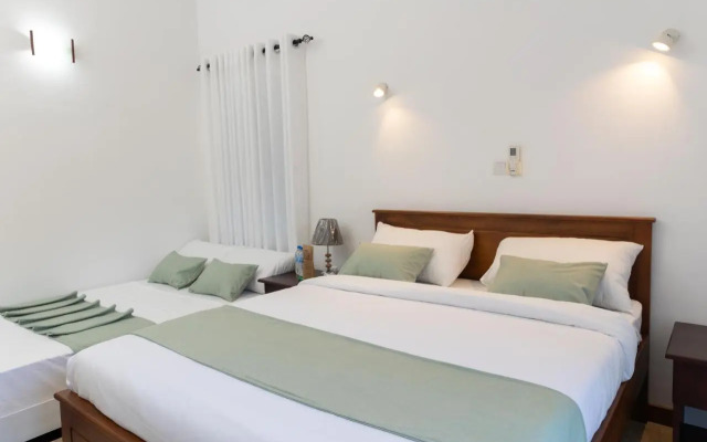 Monarch Villa Hanthana Kandy