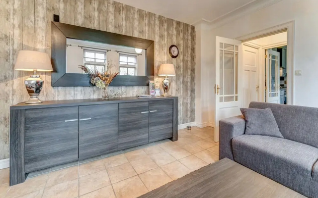 Atmospheric Apartment Near the Beach
