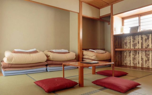 Osaka Hana Hostel